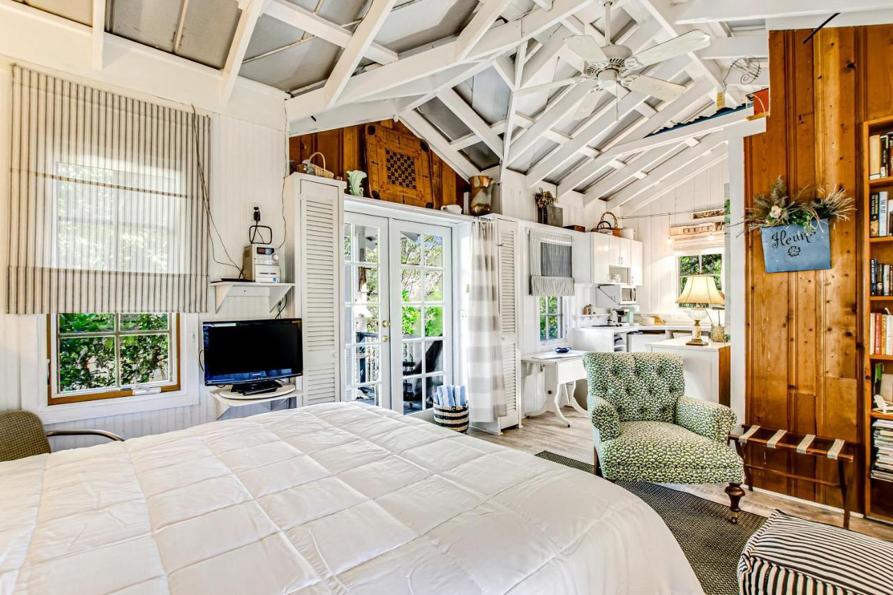 Готель Baby Breezy Tree House Demere Park Екстер'єр фото